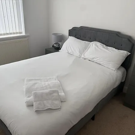 Modern Two Bedroom House *